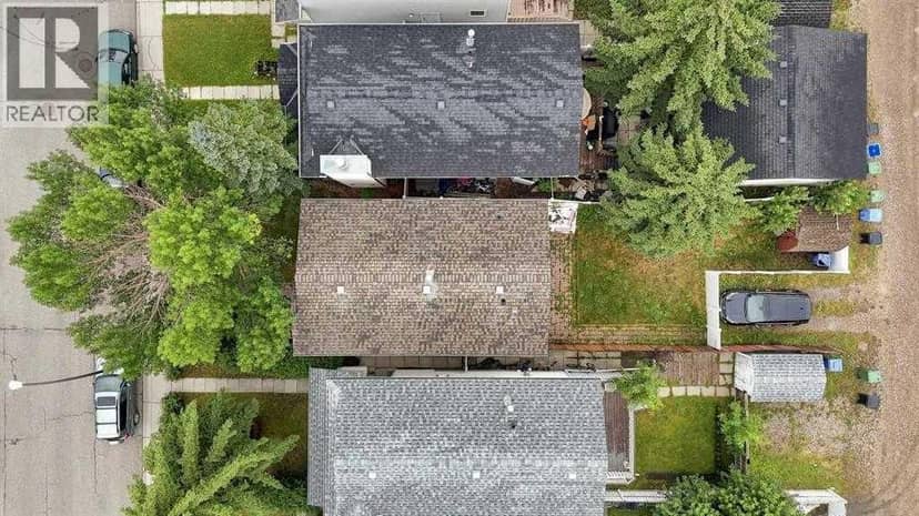 70 Edgeburn Crescent NW — photo 30 of 36