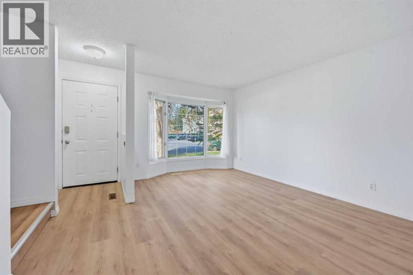 70 Edgeburn Crescent NW, Calgary, photo 4