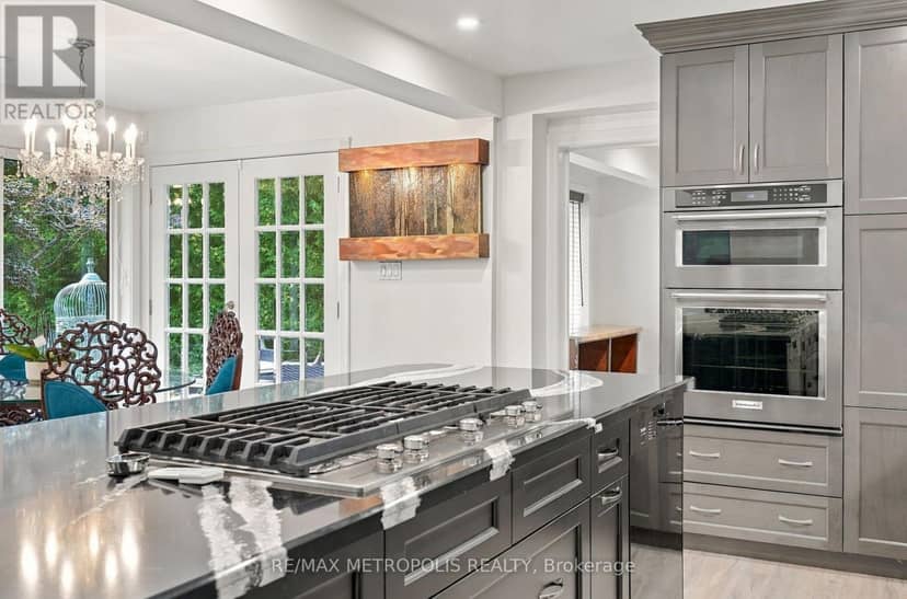 1228 Elgin Crescent, Oakville, photo 6