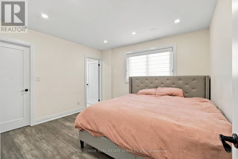 560 Stonecliffe Road — photo 15 of 35