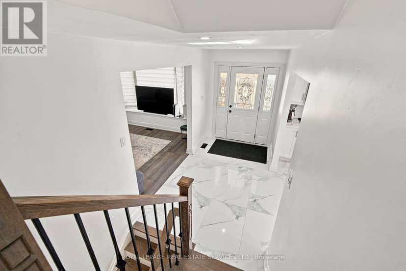 560 Stonecliffe Road — photo 23 of 35