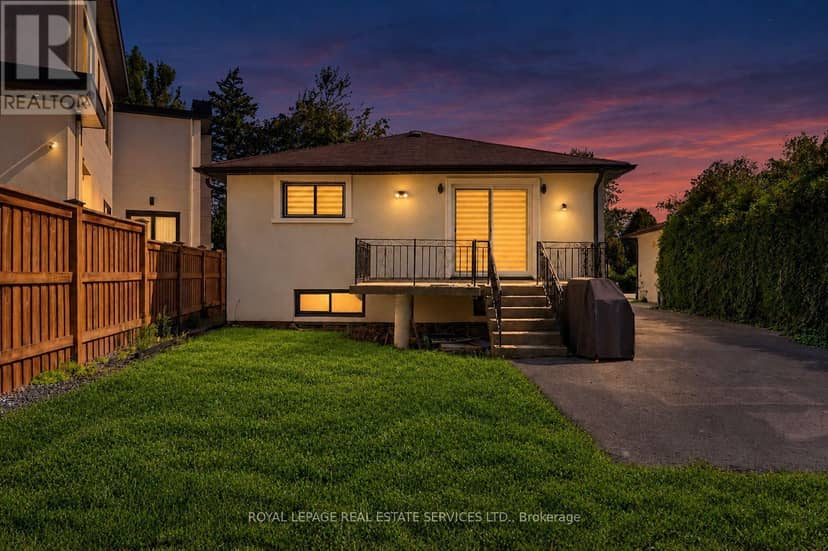 560 Stonecliffe Road — photo 31 of 35