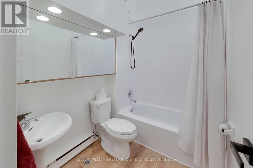 22 - 1666 Queen Street E — photo 11 of 30