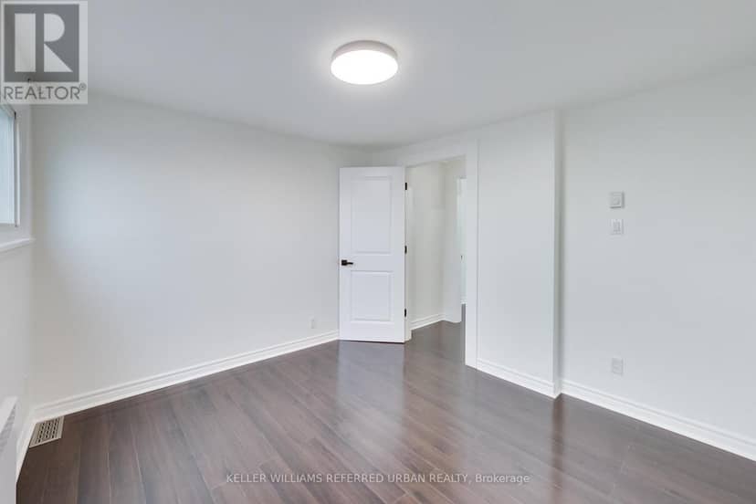 22 - 1666 Queen Street E — photo 16 of 30