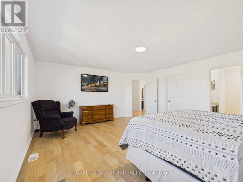 206 Shephard Avenue — photo 21 of 39