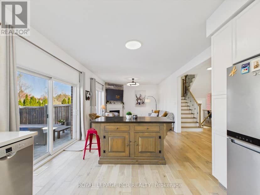 206 Shephard Avenue — photo 11 of 39