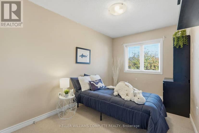113 - 20 McConkey Crescent — photo 18 of 31
