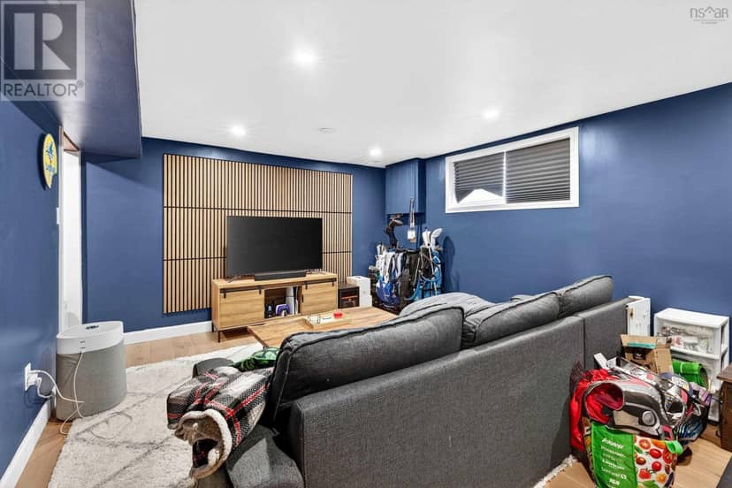 212 Roleika Drive — photo 28 of 32