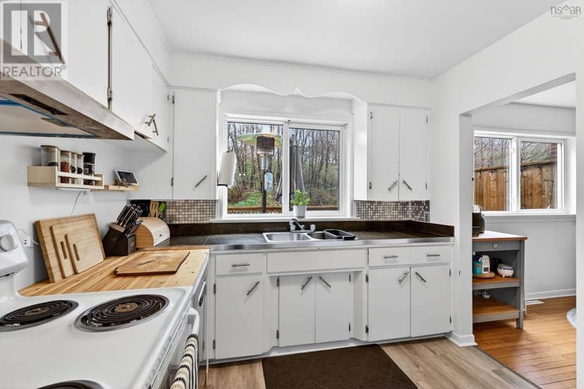212 Roleika Drive, Dartmouth, photo 8