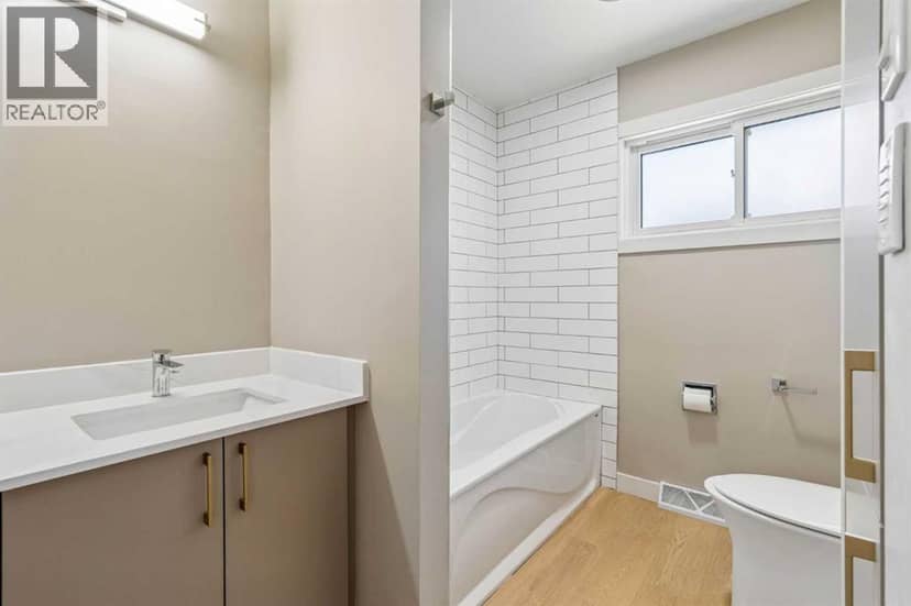 4319 19 Street NW — photo 33 of 40