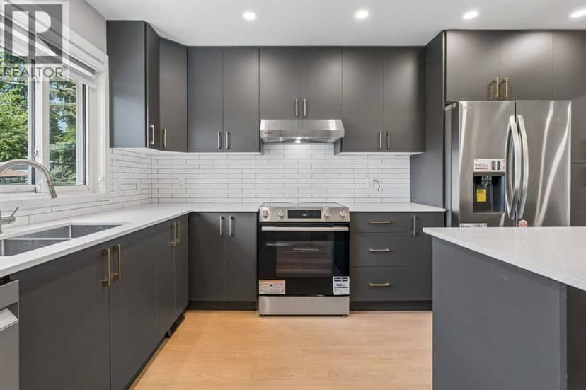 4319 19 Street NW — photo 30 of 40
