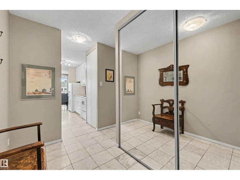 #905 9809 110 ST NW, Edmonton, photo 8