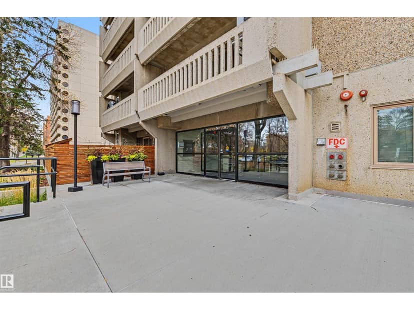 #905 9809 110 ST NW, Edmonton, photo 2