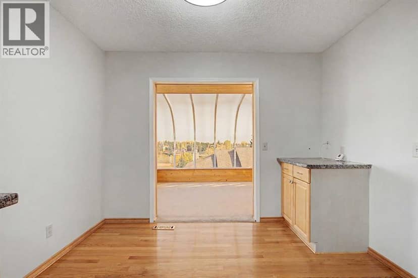 164 Strathaven Circle SW — photo 14 of 32