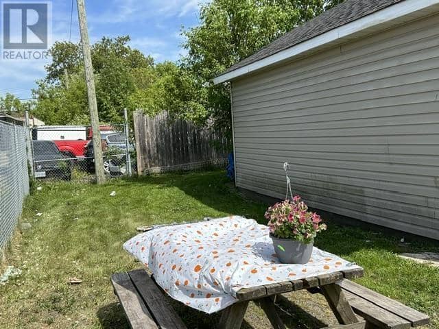 254 Wallace TER — photo 11 of 40