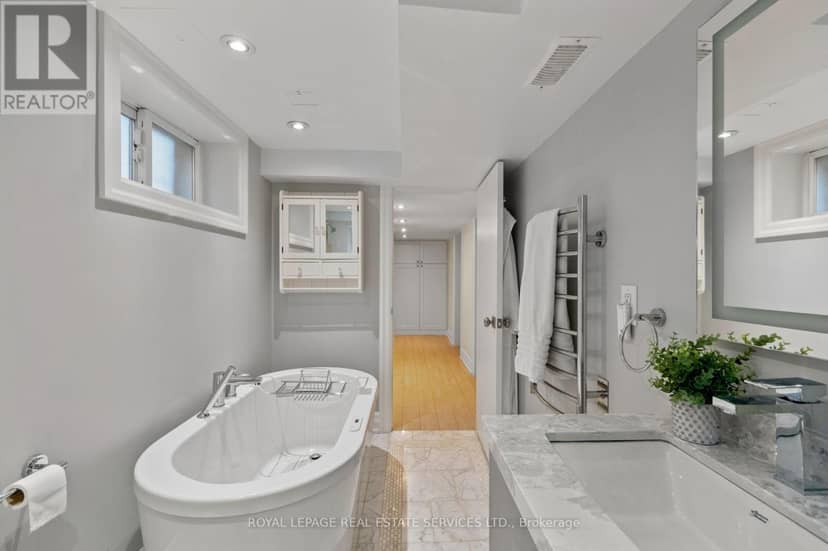 64 Cliveden Avenue — photo 31 of 40