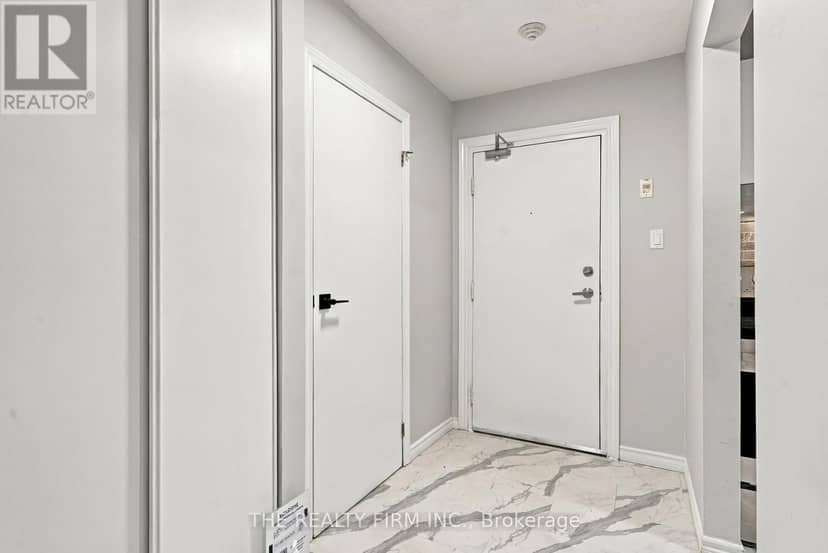 58 - 144 Conway Drive, London South, photo 3
