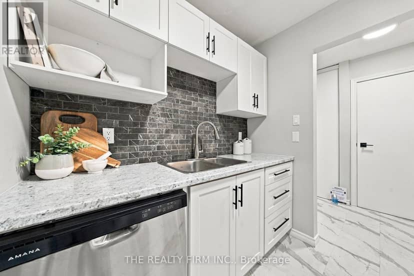 58 - 144 Conway Drive, London South, photo 5