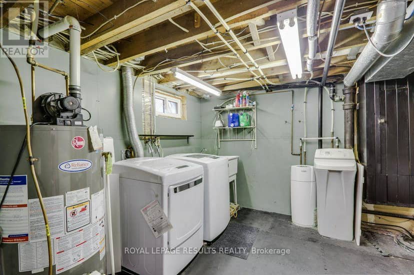 122 Merritt Street — photo 37 of 40