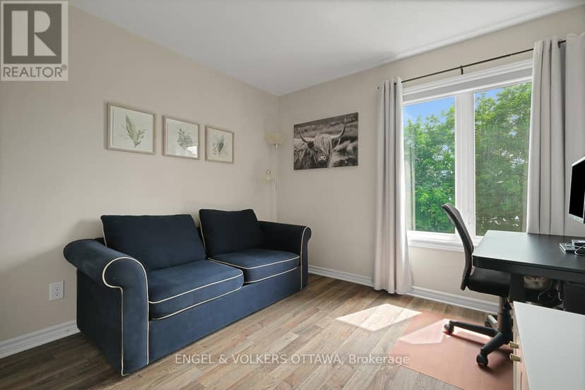 202 - 38 Charles Street — photo 28 of 40
