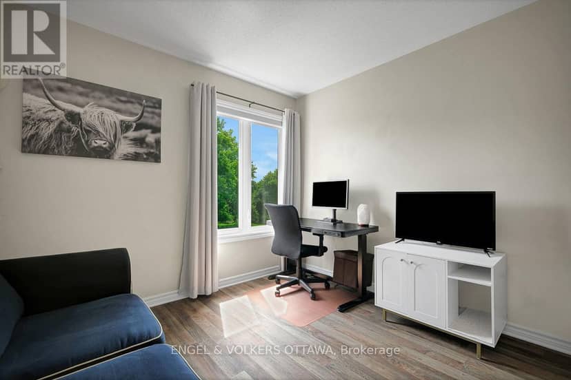 202 - 38 Charles Street — photo 29 of 40