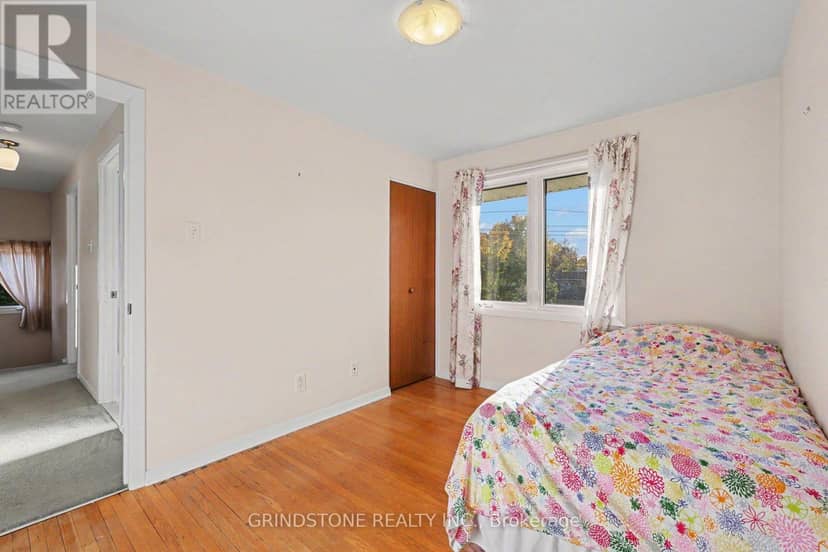 22 Lavina Crescent — photo 17 of 35