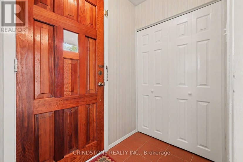 22 Lavina Crescent, Ottawa, photo 2