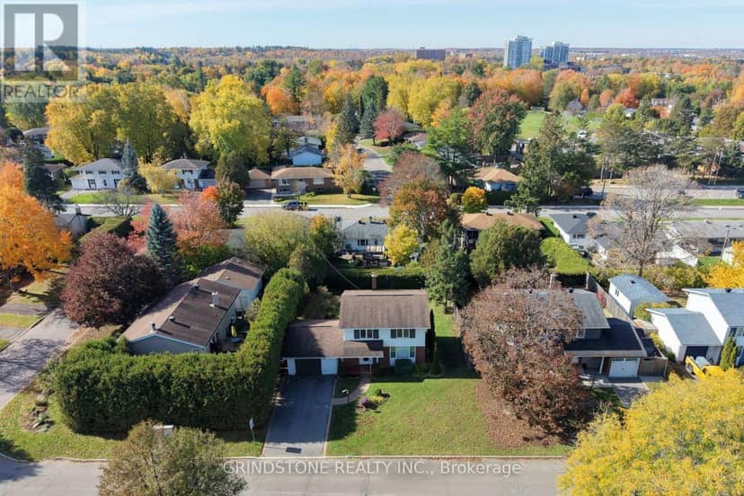 22 Lavina Crescent — photo 31 of 35