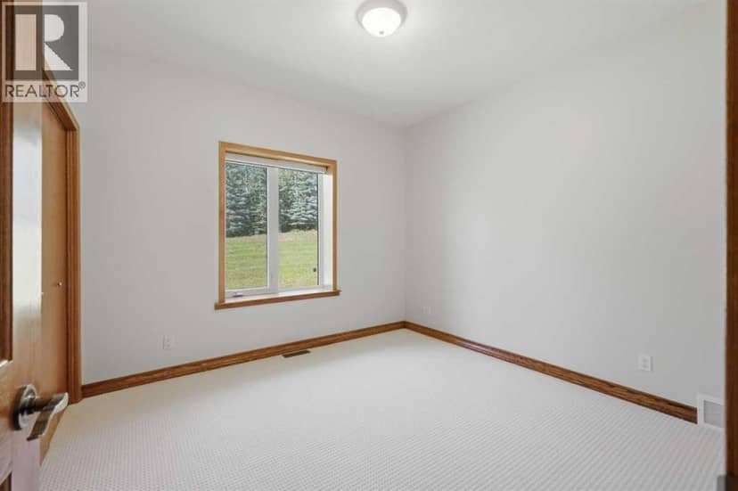 14043 Township Road 422 — photo 18 of 40