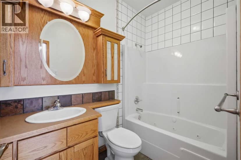 14043 Township Road 422 — photo 17 of 40