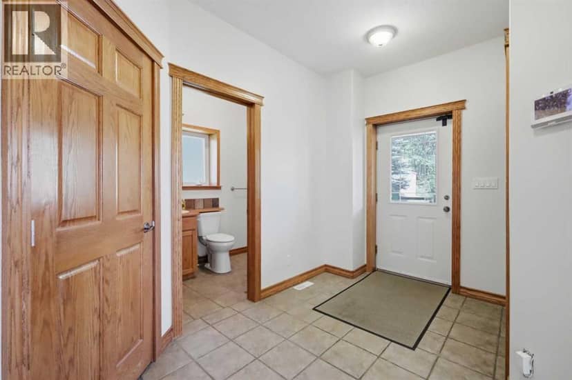 14043 Township Road 422 — photo 21 of 40