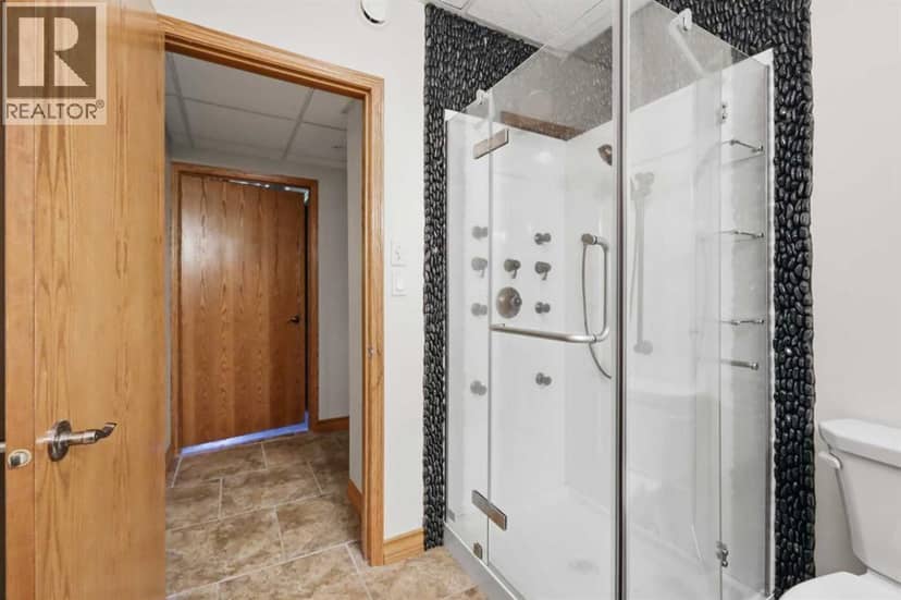 14043 Township Road 422 — photo 33 of 40