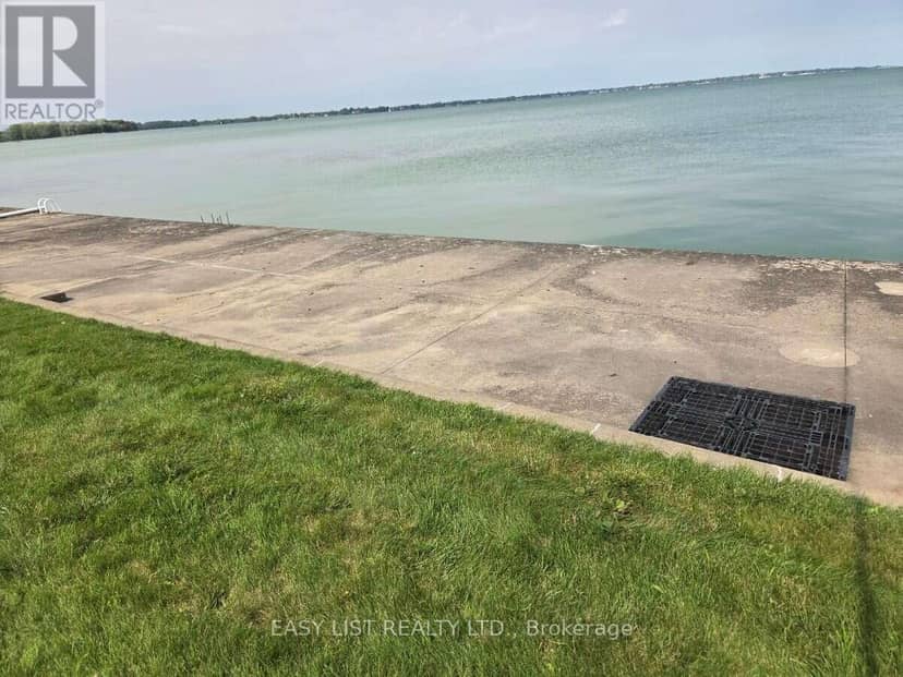 11430 Riverside Drive E, Windsor, photo 5