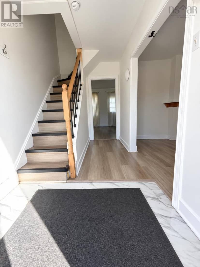 15 Winona Street, Glace Bay, photo 3