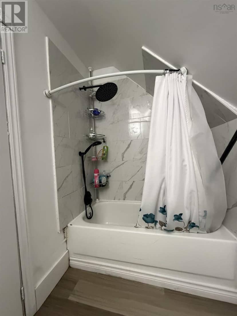 15 Winona Street — photo 13 of 19