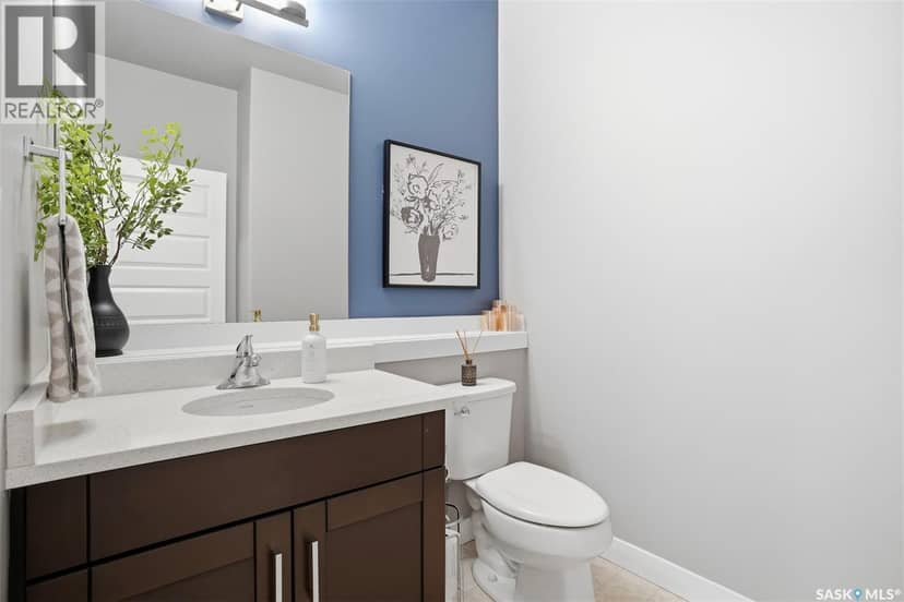 11 510 Kloppenburg CRESCENT — photo 7 of 25