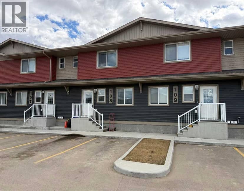 108, 6300 58A Street, Rocky Mountain House, photo 2