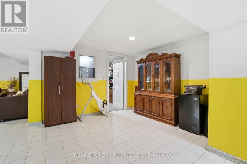 5683 Shillington Drive — photo 35 of 40