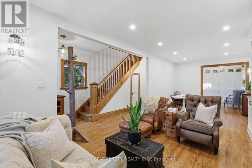 102 Walnut Street — photo 10 of 40