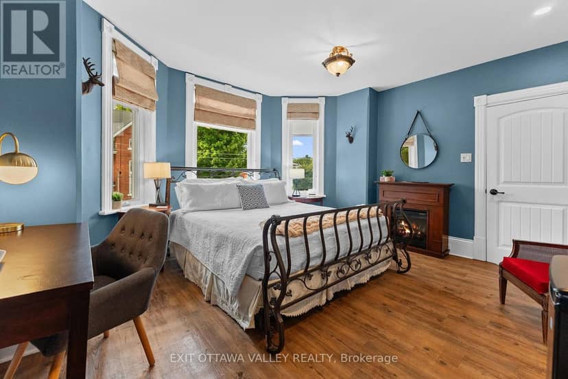 1739 Beachburg Road — photo 17 of 40