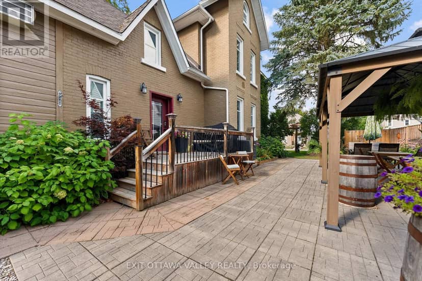 1739 Beachburg Road — photo 40 of 40
