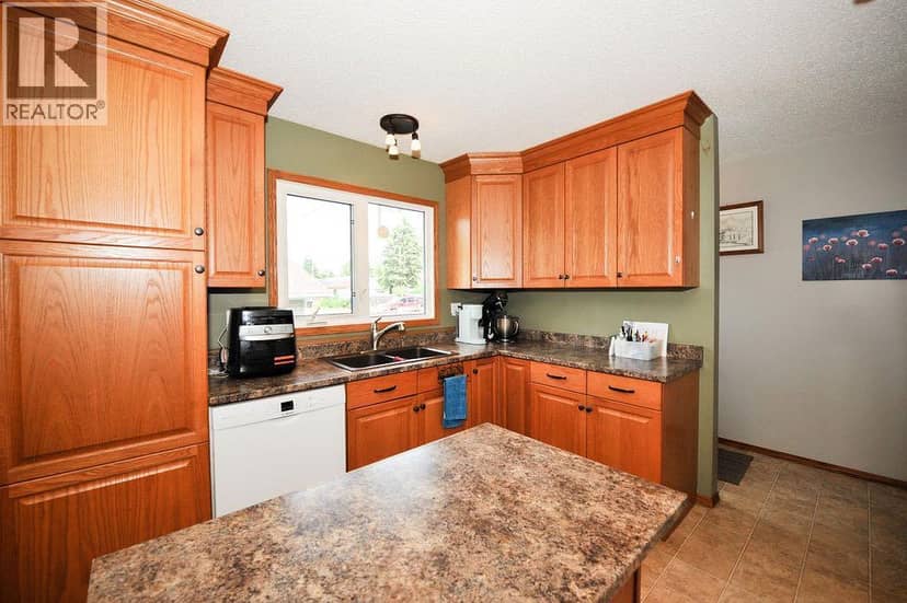 6606 44 Avenue, Camrose, photo 7