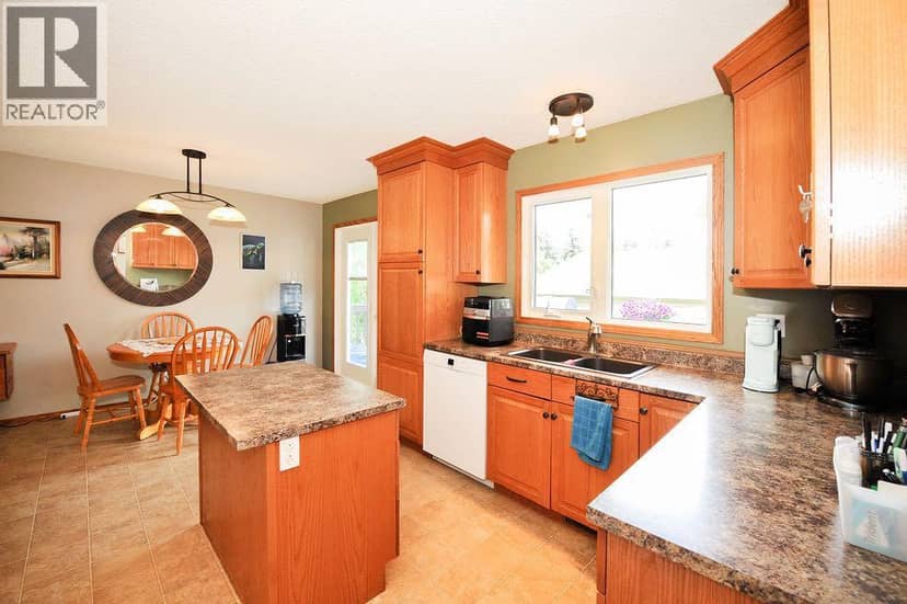 6606 44 Avenue, Camrose, photo 8