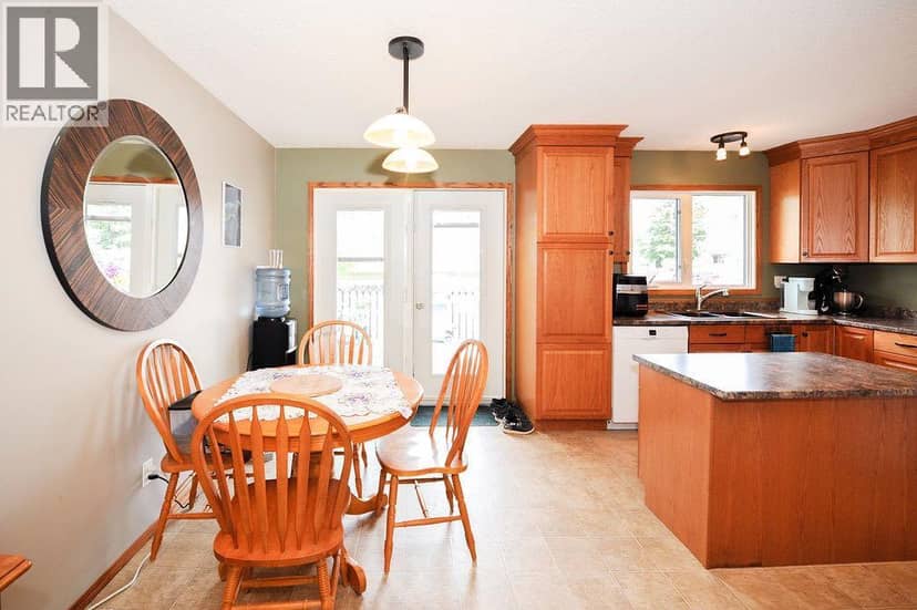 6606 44 Avenue, Camrose, photo 6