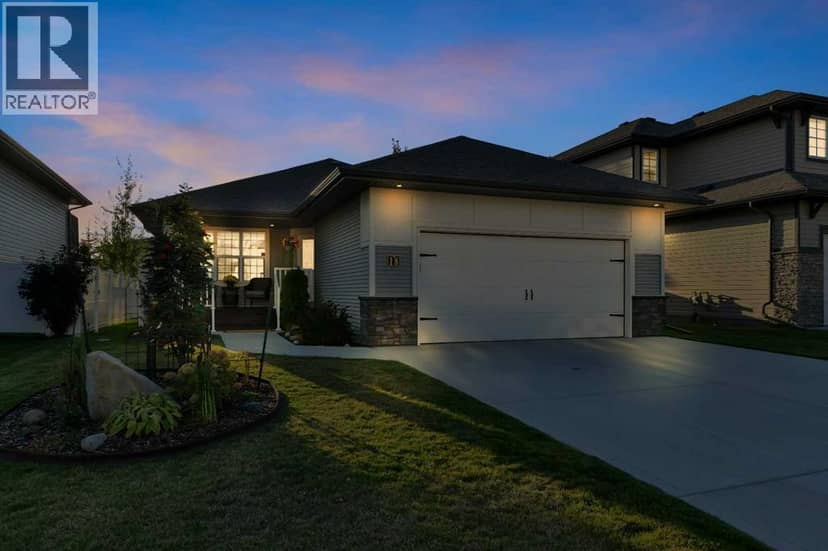 18 Traynor Close, Red Deer, photo 2