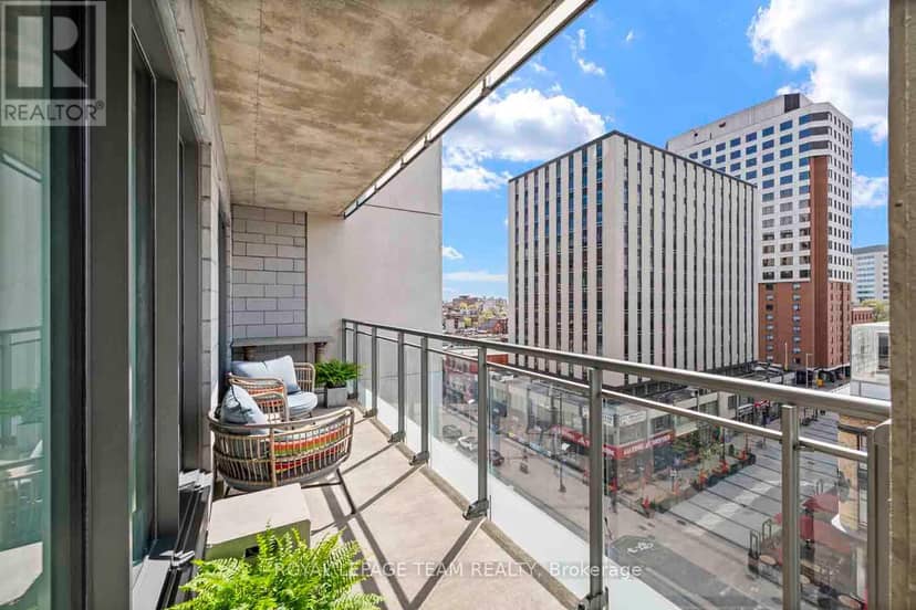 601 - 90 George Street — photo 32 of 40
