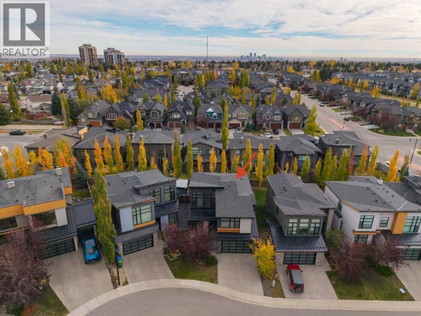 18 West Point Mews SW, Calgary