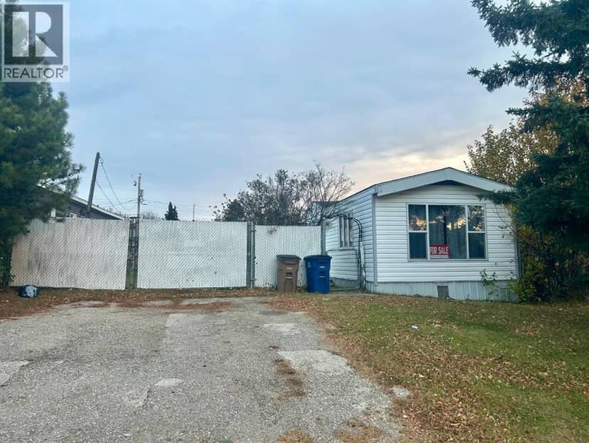 9115 101 Street, Lac La Biche