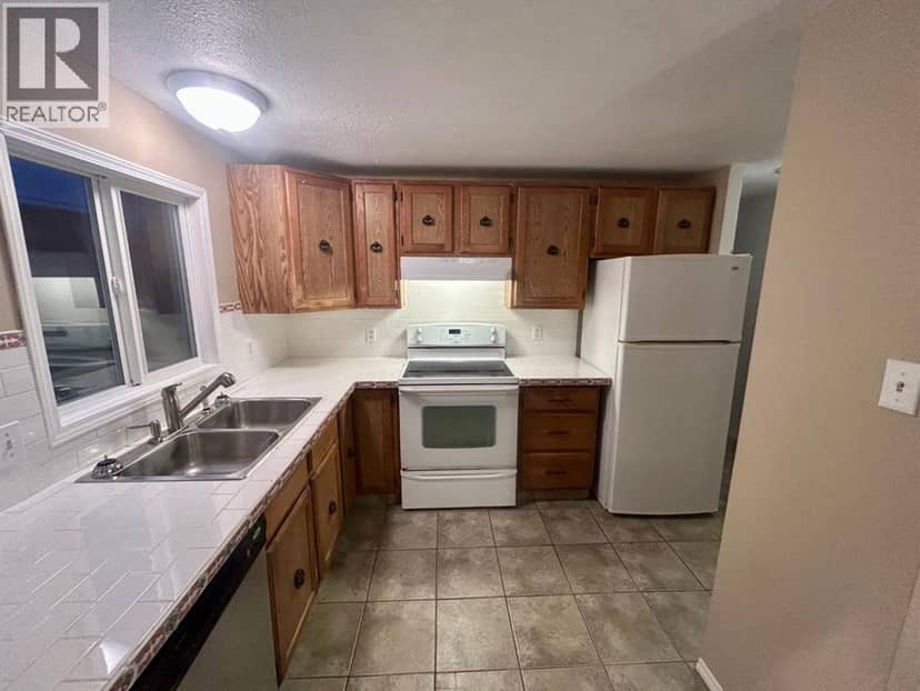 9115 101 Street — photo 18 of 36