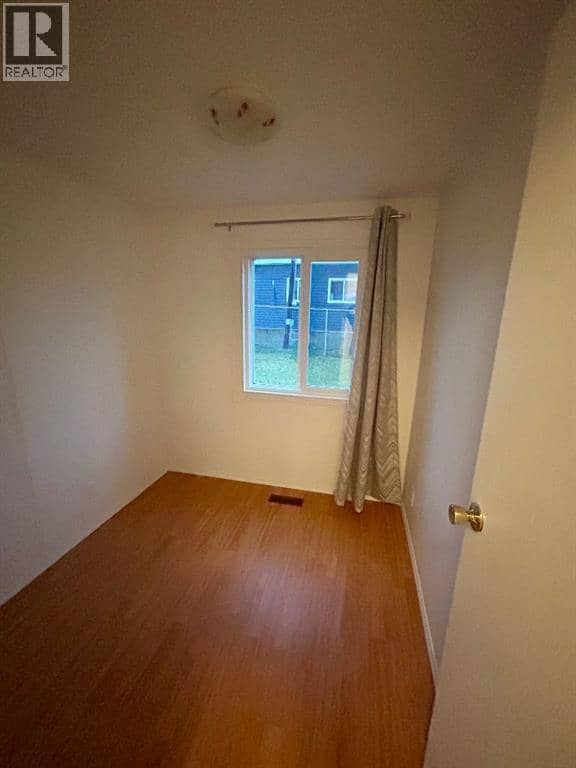 9115 101 Street — photo 24 of 36